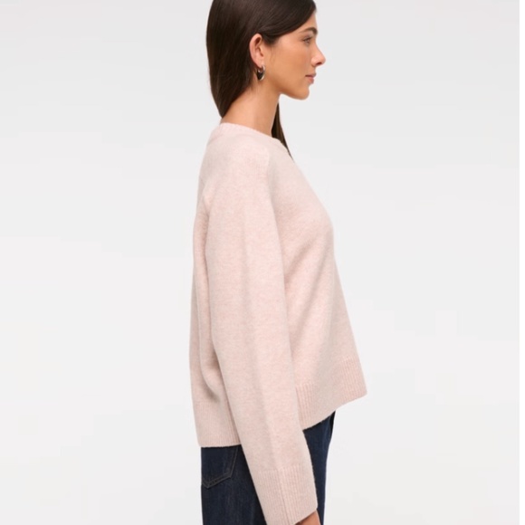 NWT Abercrombie Madeline Crew Sweater - Picture 4 of 10